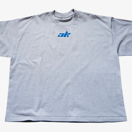 3k Center Logo Tee "Athletic Grey"